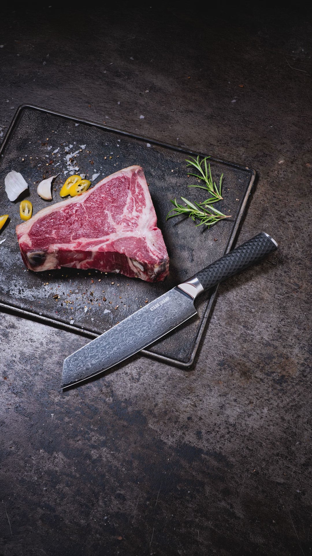 DAMASCUS KITCHEN KNIFE "WAGYU" | WITH LEATHER SHEATH